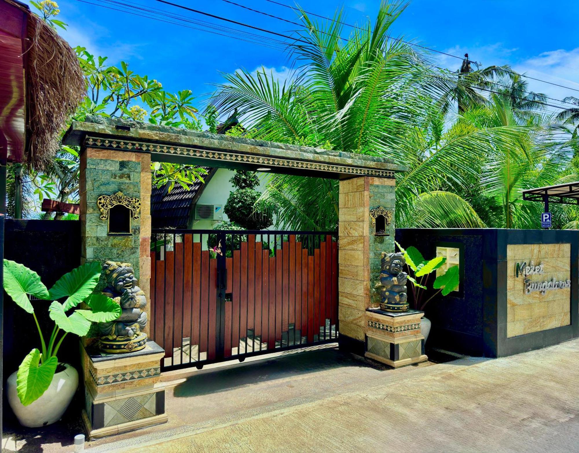 Meket Bungalows Toyapakeh エクステリア 写真